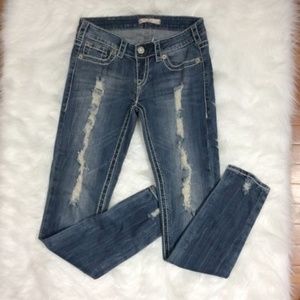 Silver Jeans Distressed Low rise Size 28/29